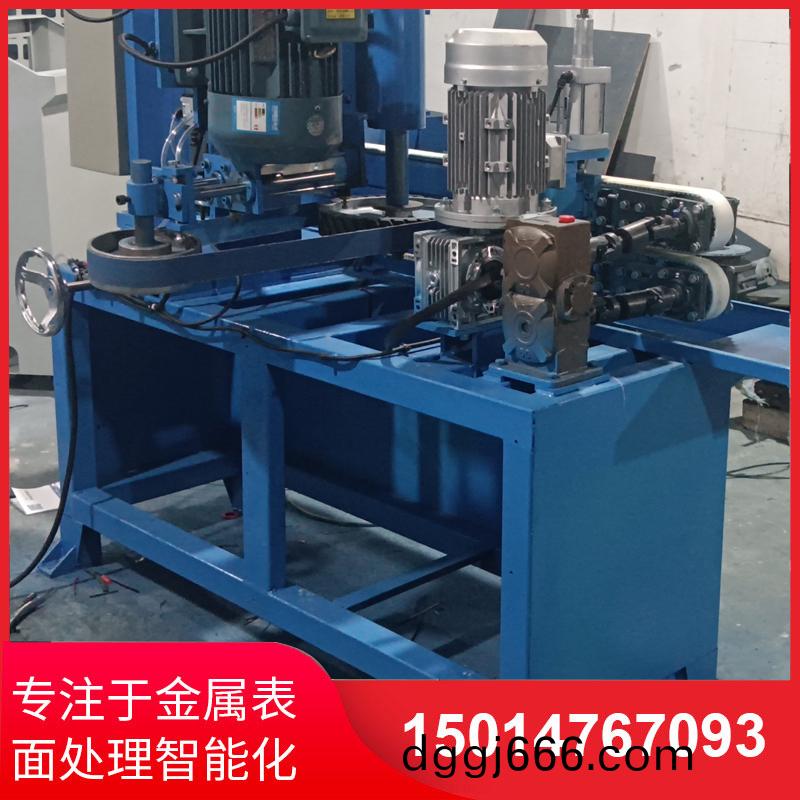 自(zi)動(dong)側麵(mian)砂光(guang)機廠傢(jia)